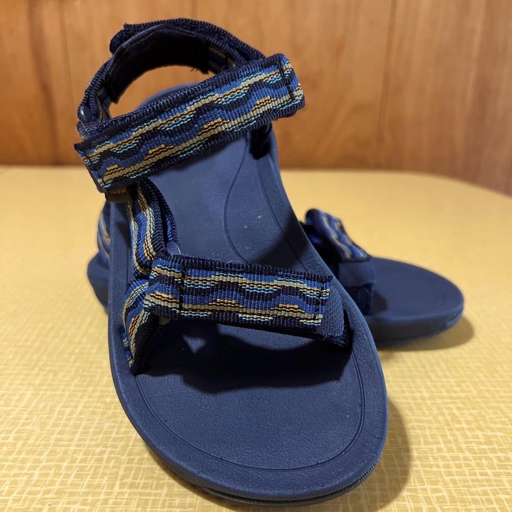 Teva Hurricane XLT 2